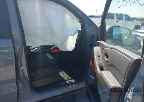 2023 Nissan Frontier Pro-4X 4X4 z USA, uszkodzony, nr VIN 1N6ED1EKXPN670644